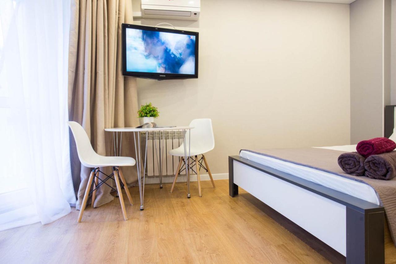 New Studio In The City Center - Mykoly Khvylovoho Str 5-2 Харків Екстер'єр фото
